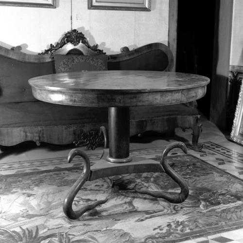 tavolo - manifattura pugliese (sec. XIX)