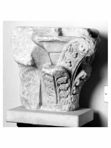 capitello - ambito pugliese (prima metà sec. XIII)