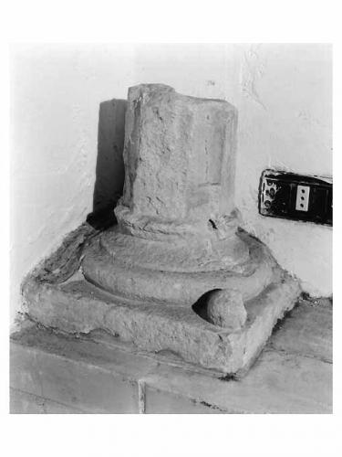 base di colonna - ambito pugliese (sec. XIII)