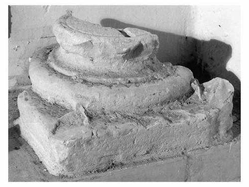base di colonna - ambito pugliese (sec. XIII)