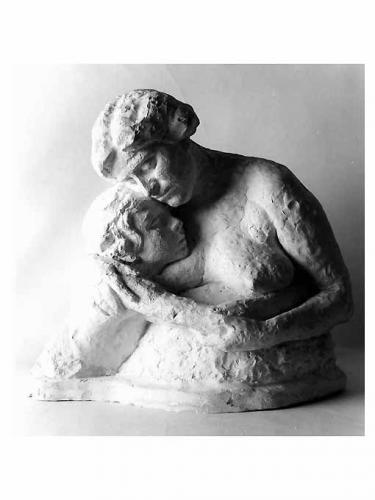 Maternita', figura femminile con bambino (scultura) di Fiore Nicola (sec. XX)