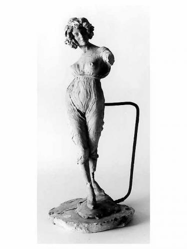 figura femminile (scultura) di Fiore Nicola (sec. XX)