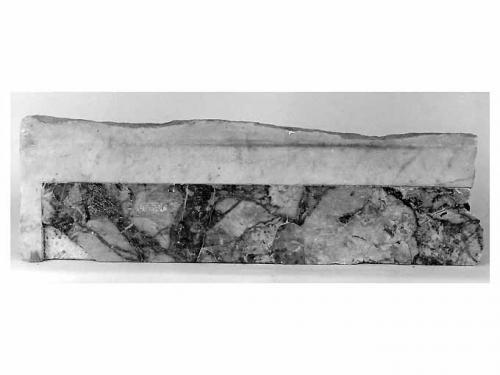 lastra, frammento - ambito Italia meridionale (seconda metà sec. XVIII)