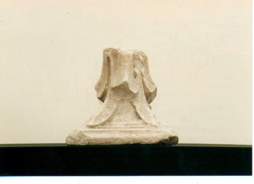 capitello, frammento - ambito Italia meridionale (seconda metà sec. XIII)