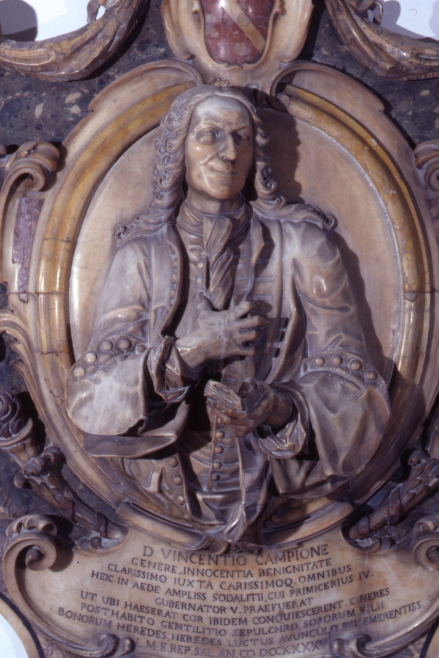 ritratto di Vincenzo Campione (rilievo, elemento d'insieme) di Vaccaro Domenico Antonio (scuola) (sec. XVIII)