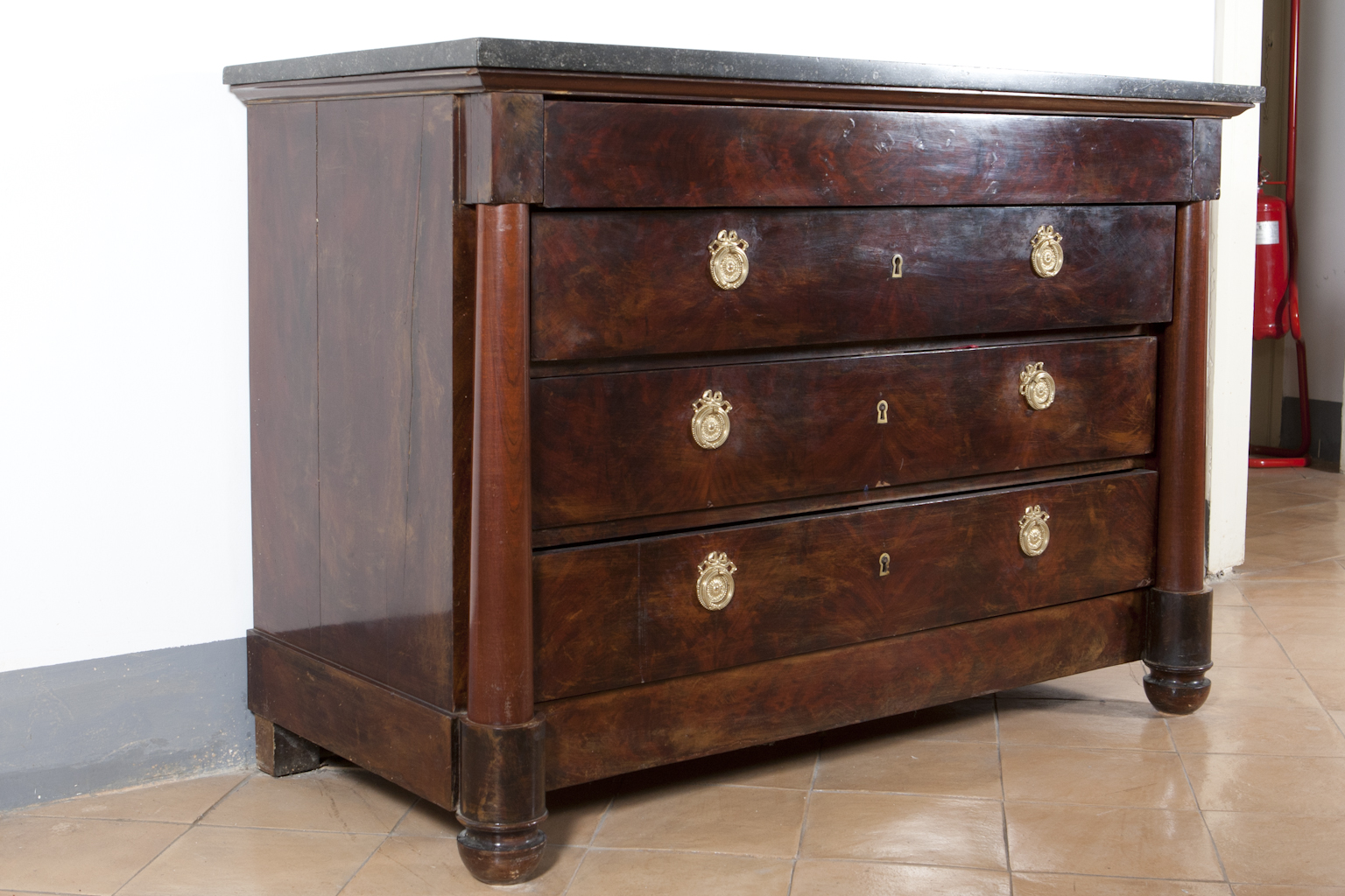 cassettone, serie - bottega napoletana (fine/ inizio secc. XIX/ XX)