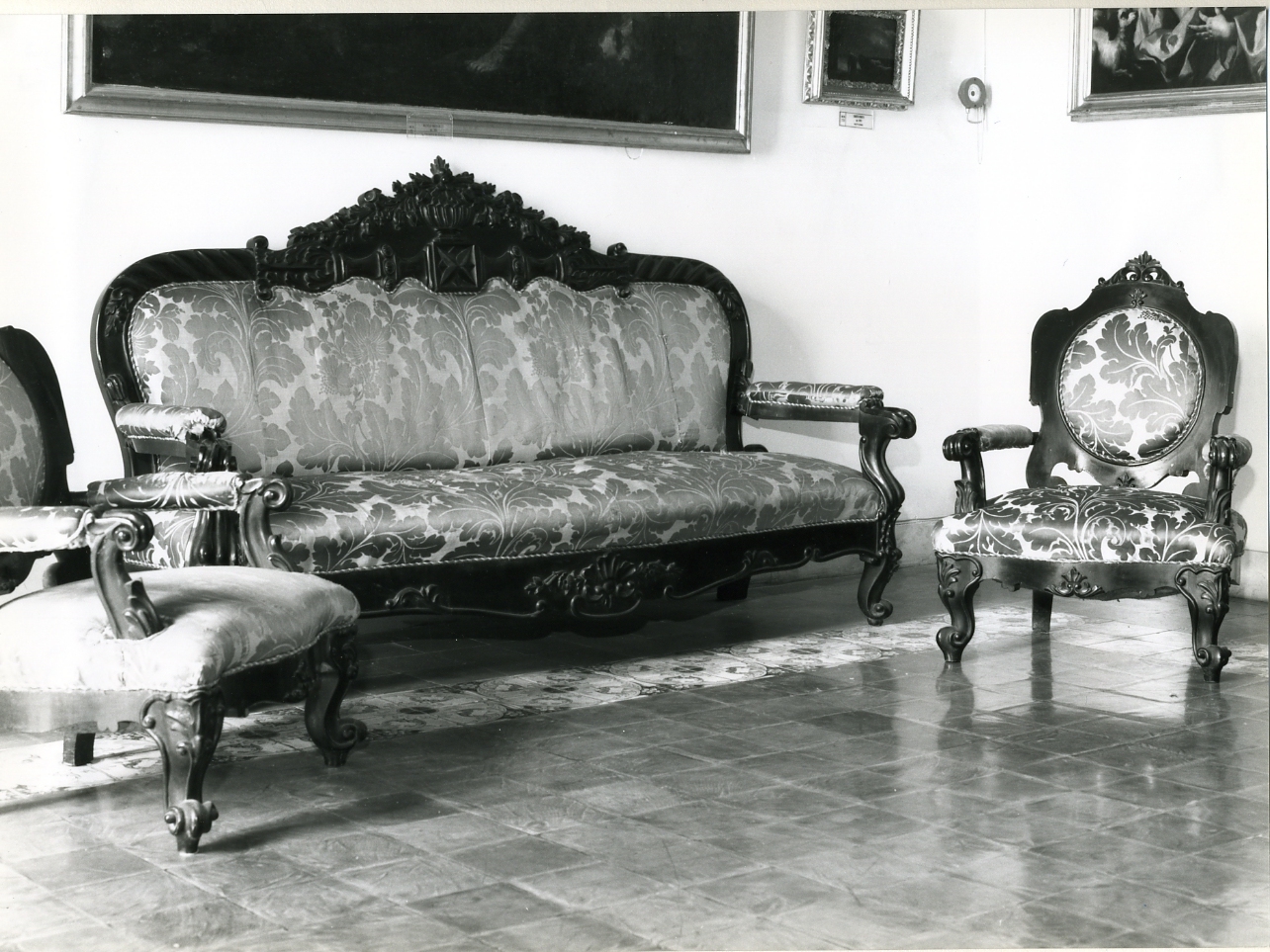 DIVANO - manifattura napoletana (Seconda metà sec. XIX)