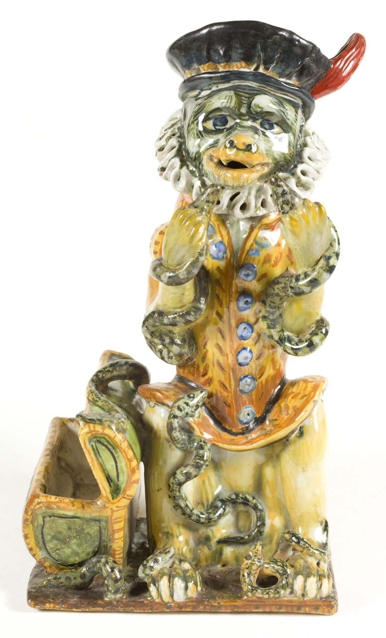 scimmia incantatrice di serpenti (statuetta) - manifattura urbinate (seconda metà sec. XVI)
