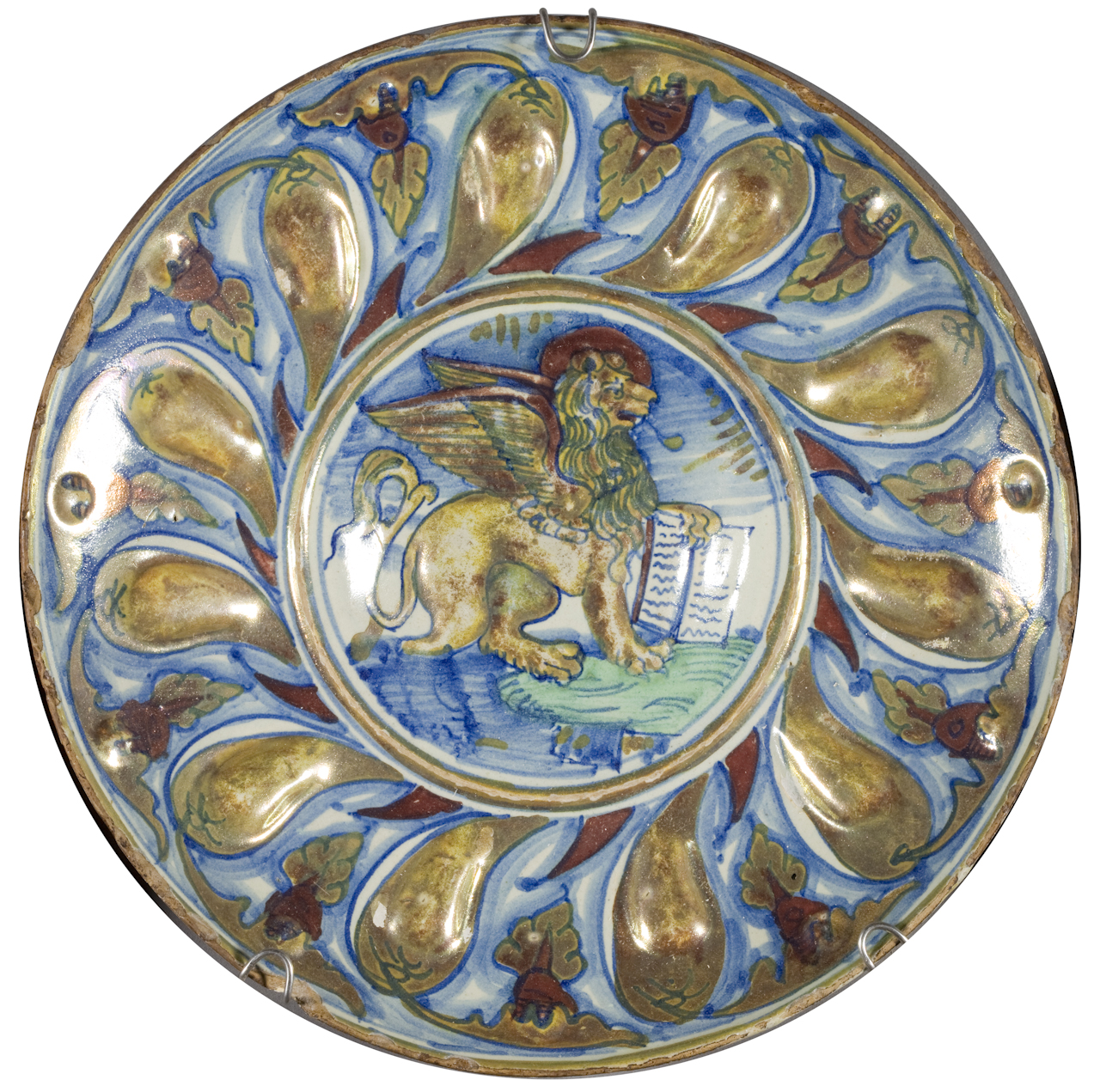 simbolo di San Marco: leone, motivo decorativo a baccellature in rilievo (coppa) - manifattura eugubina (secondo quarto sec. XVI)