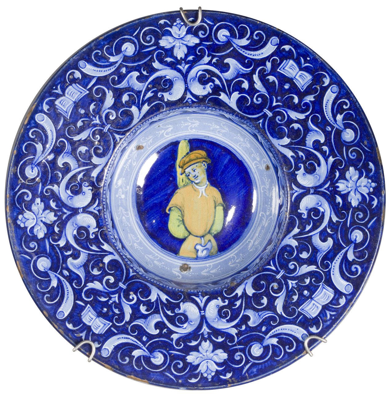 figura maschile (piatto) - manifattura faentina (sec. XVI)