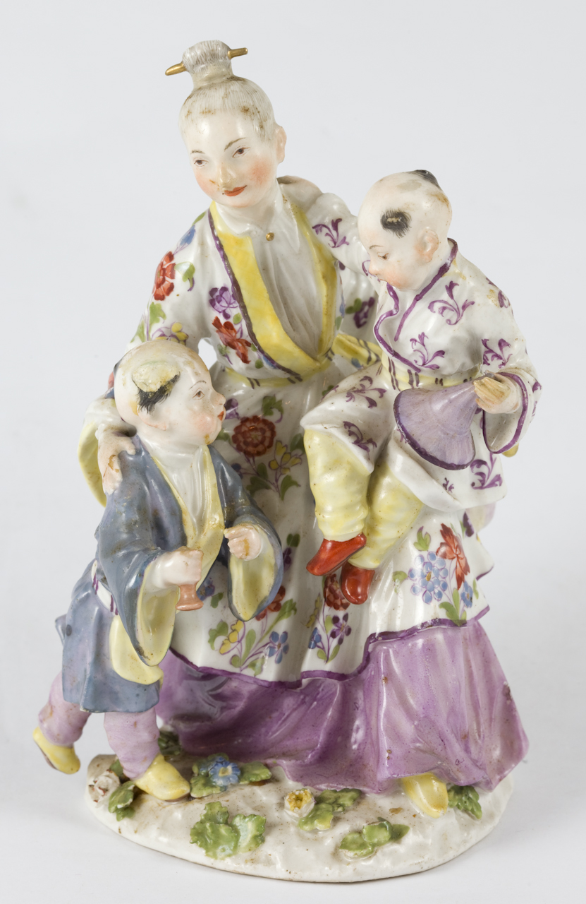 madre con bambini (statuetta) - manifattura di Meissen (sec. XVIII)