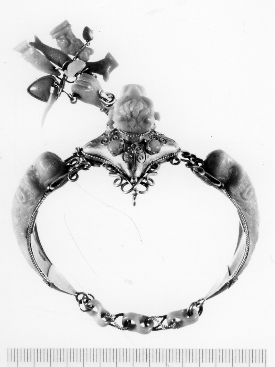 bracciale - bottega di Torre del Greco (metà sec. XIX)