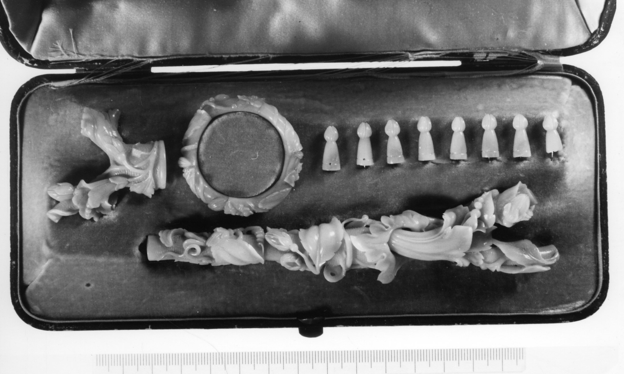 finimento di ombrellino - bottega di Torre del Greco (seconda metà sec. XIX)