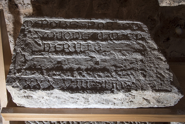 lapide - ambito pugliese (secc. XI-XIII)