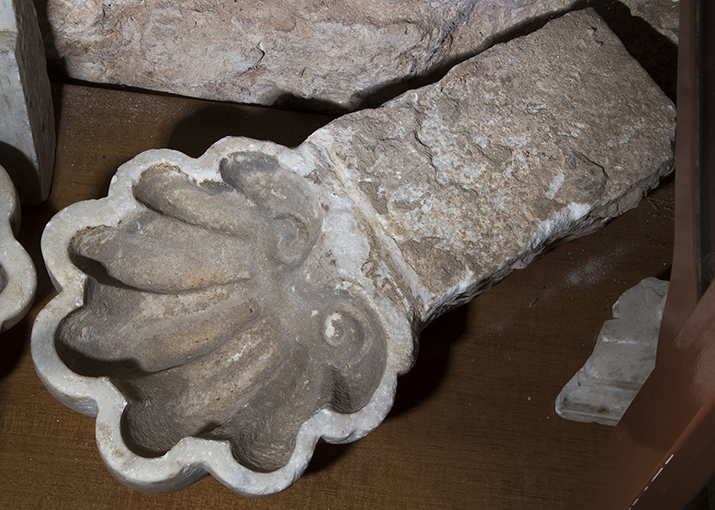 acquasantiera - a conchiglia - ambito pugliese (sec. XVII)