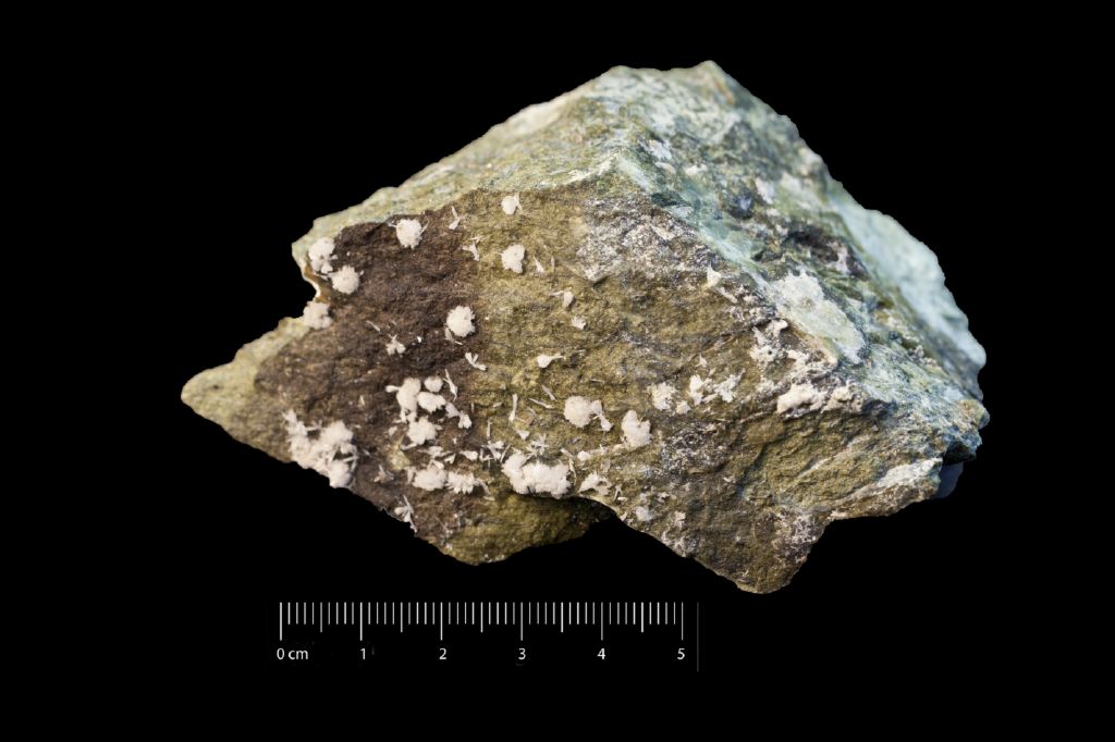Idromagnesite (esemplare)