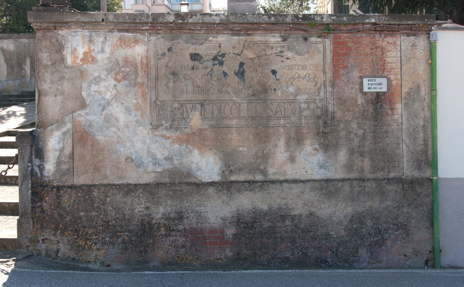 monumento ai caduti di Carla Celesia di Vegliasco (sec. XX)