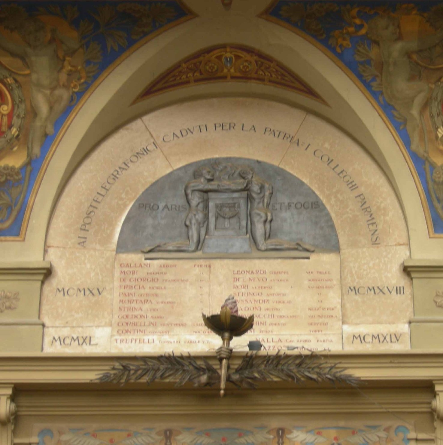 monumento ai caduti di Marzaroli Alessandro (attribuito) (sec. XX)