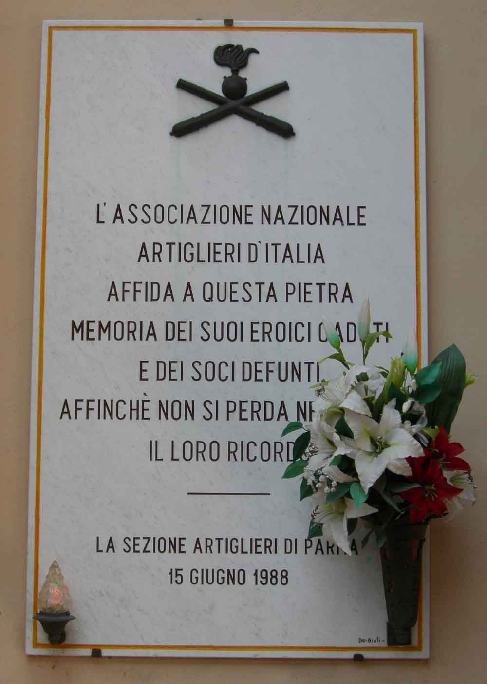 lapide commemorativa ai caduti di Ditta De Giuli (sec. XX)