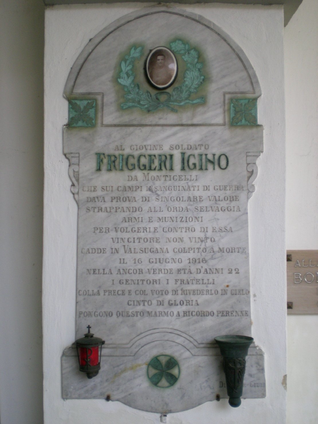 lapide tombale di Ditta De Giuli (sec. XX)