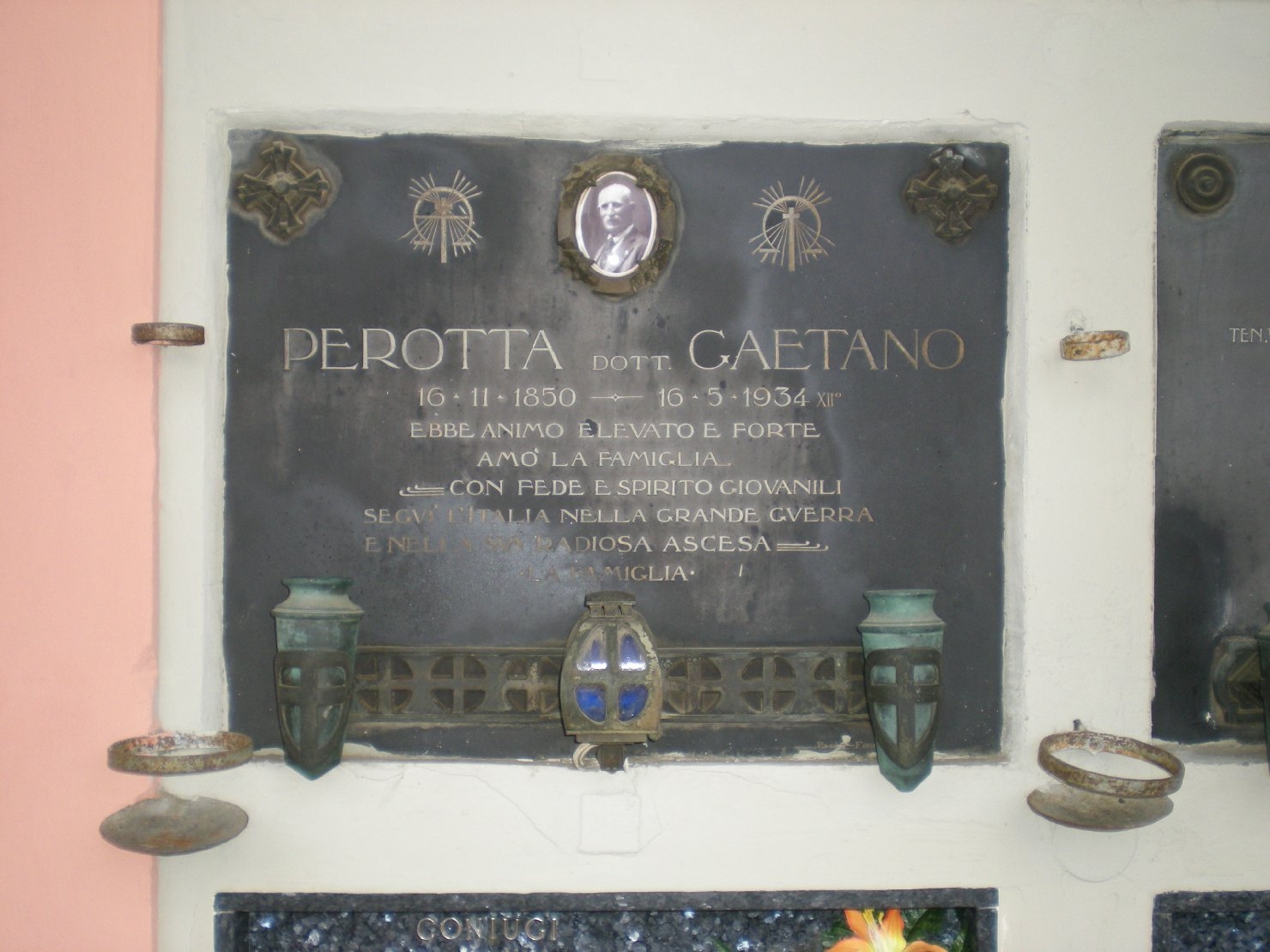 lapide tombale di Ditta Pacini (sec. XX)