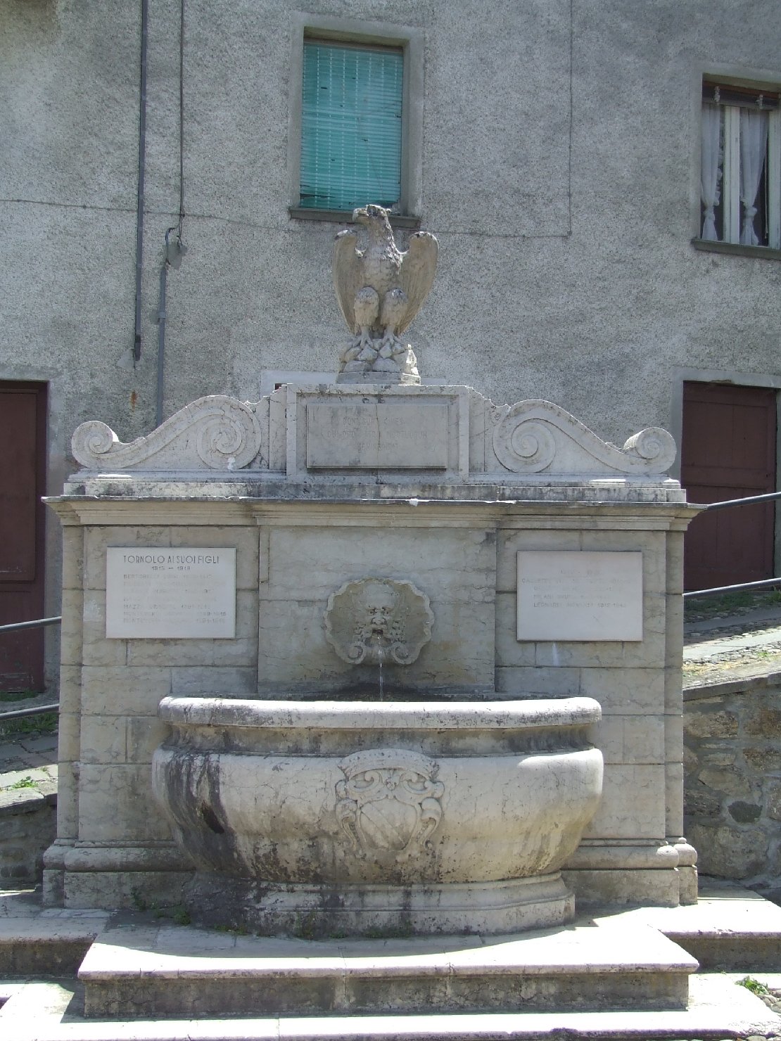 allegoria della Vittoria come aquila (monumento ai caduti - a fontana) - ambito parmense (sec. XX)