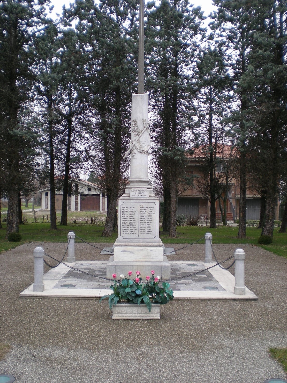 monumento ai caduti - a colonna spezzata - produzione emiliana (seconda metà sec. XX)