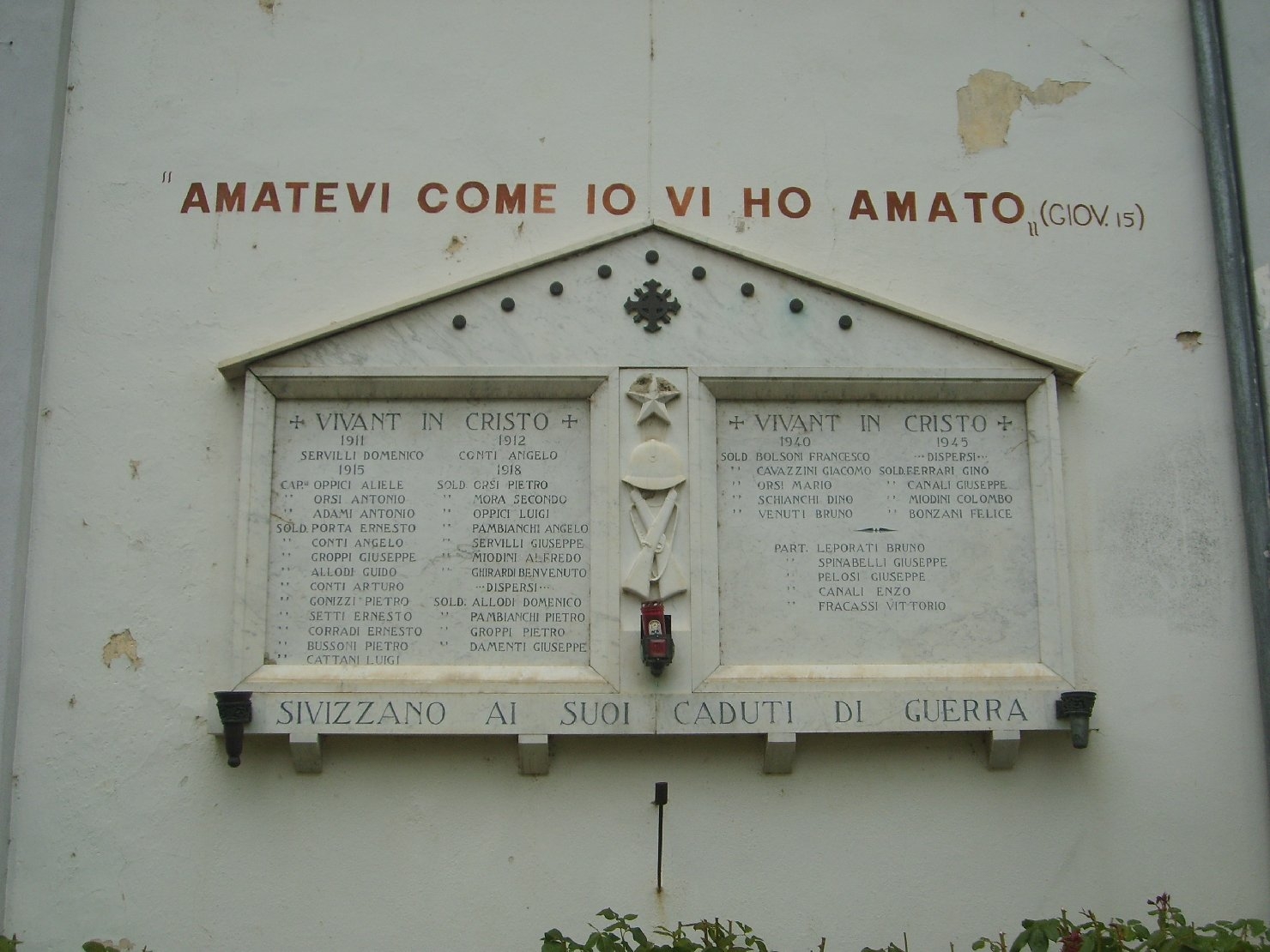 trofeo di armi (lapide commemorativa ai caduti) di Ditta F.lli Valenti (sec. XX)