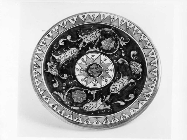 motivi decorativi (alzata) di Di Tomaso Teresa (prima metà XX)