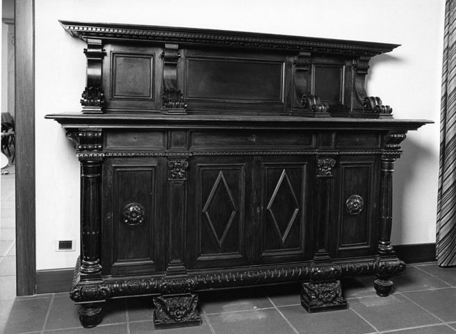 credenza - produzione italiana (XX)