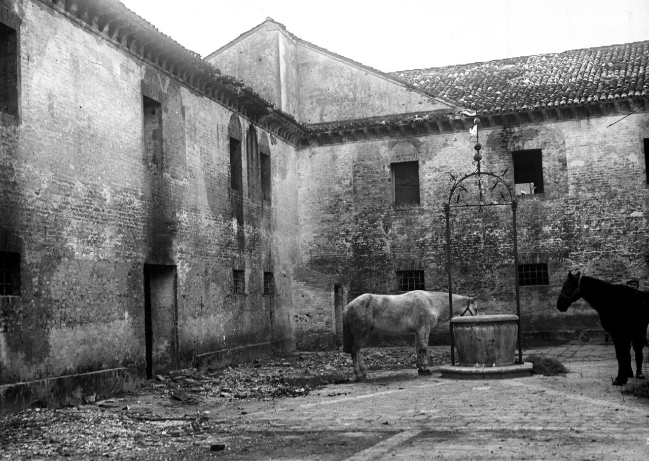 Architettura - Abbazie - Abbazia di Santa Maria del Pero (negativo) di Caprioli Giovanni, Ongaro Massimiliano (XX)