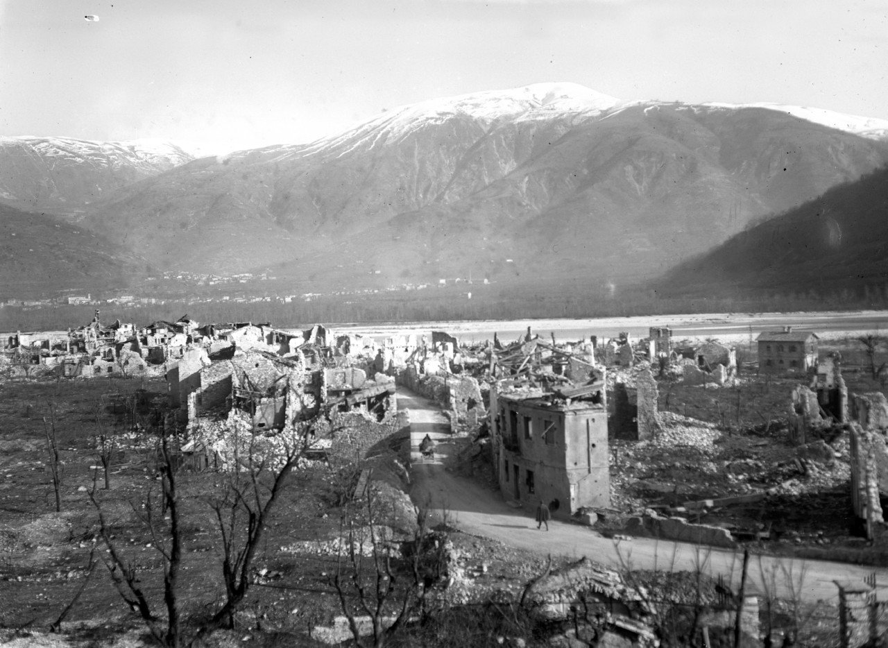 Veneto - Alano di Piave - Fener <Belluno> (negativo) di Caprioli Giovanni, Ongaro Massimiliano (XX)