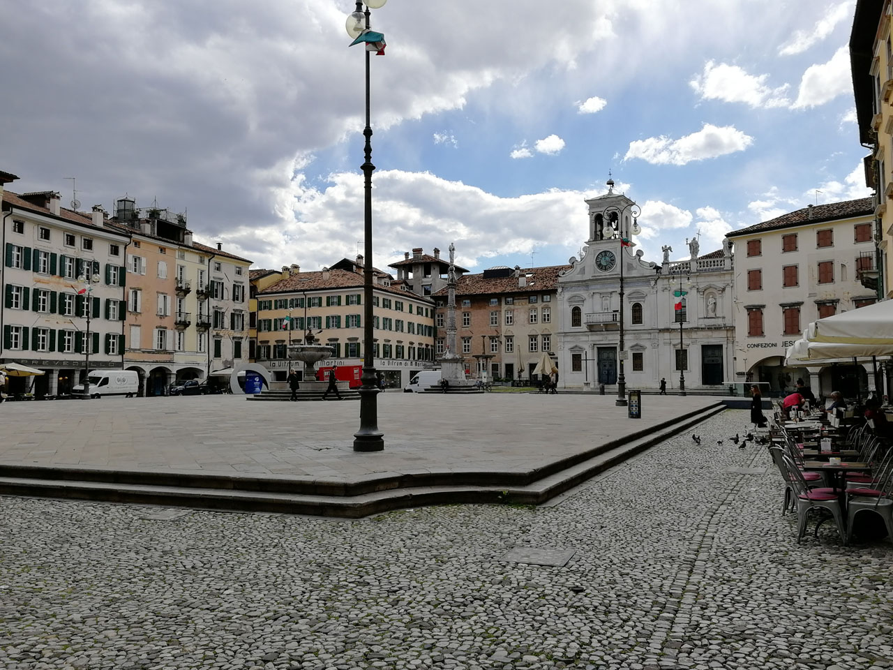 Complesso monumentale di Piazza Matteotti, plateatico ed edifici (anfiteatro, pubblico) - Udine (UD)  (XVIII, inizio)