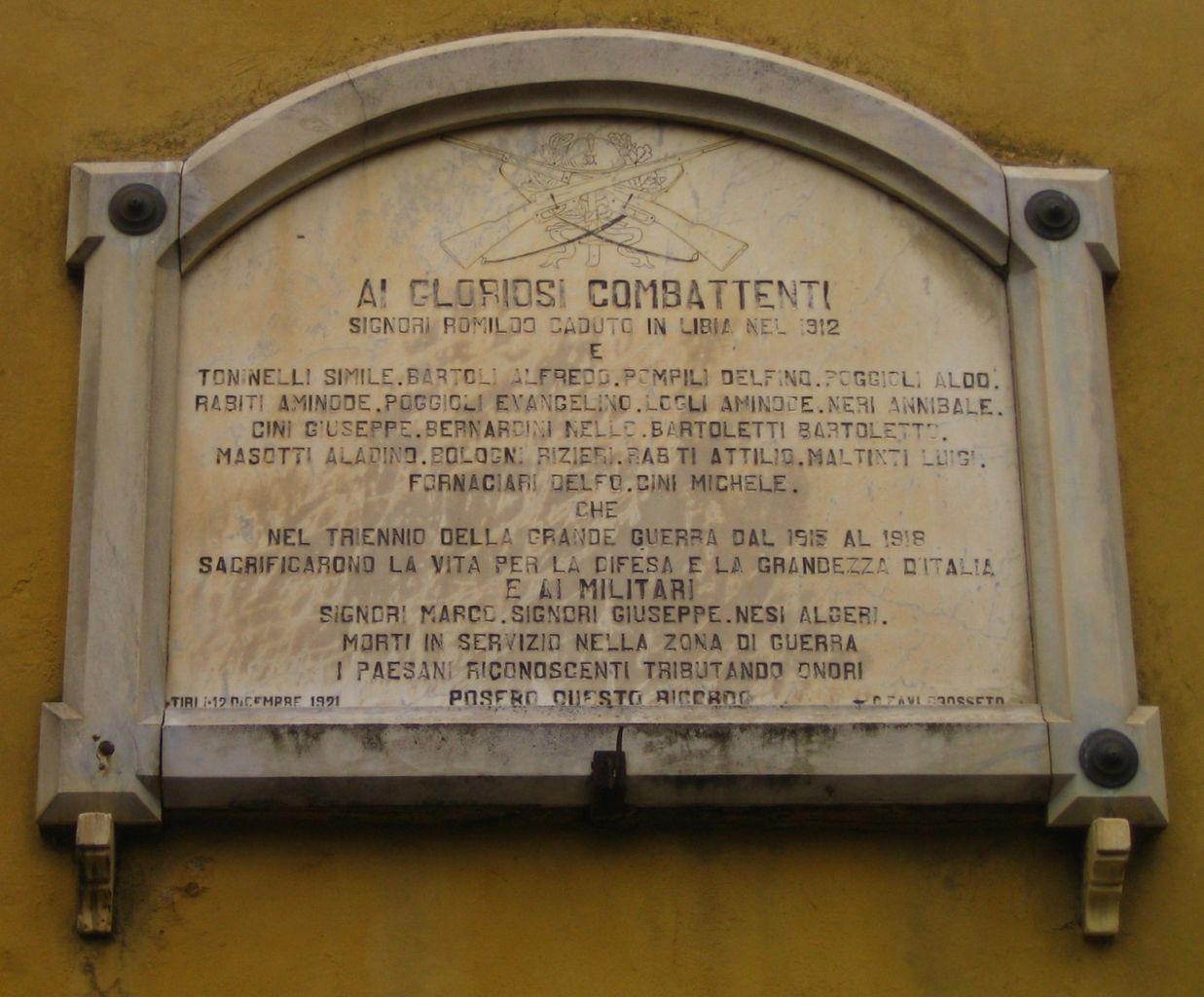lapide commemorativa ai caduti di Favi O (sec. XX)