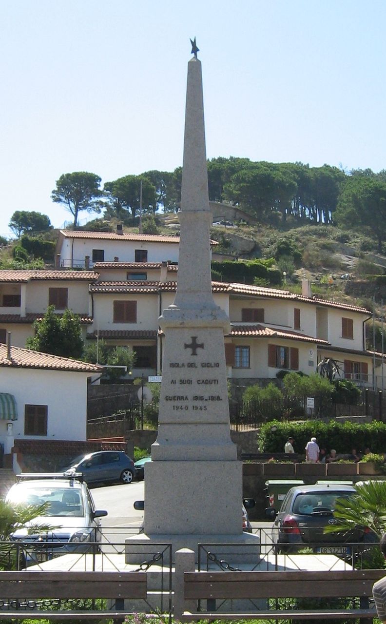 monumento ai caduti - ad obelisco - produzione grossetana (sec. XX)