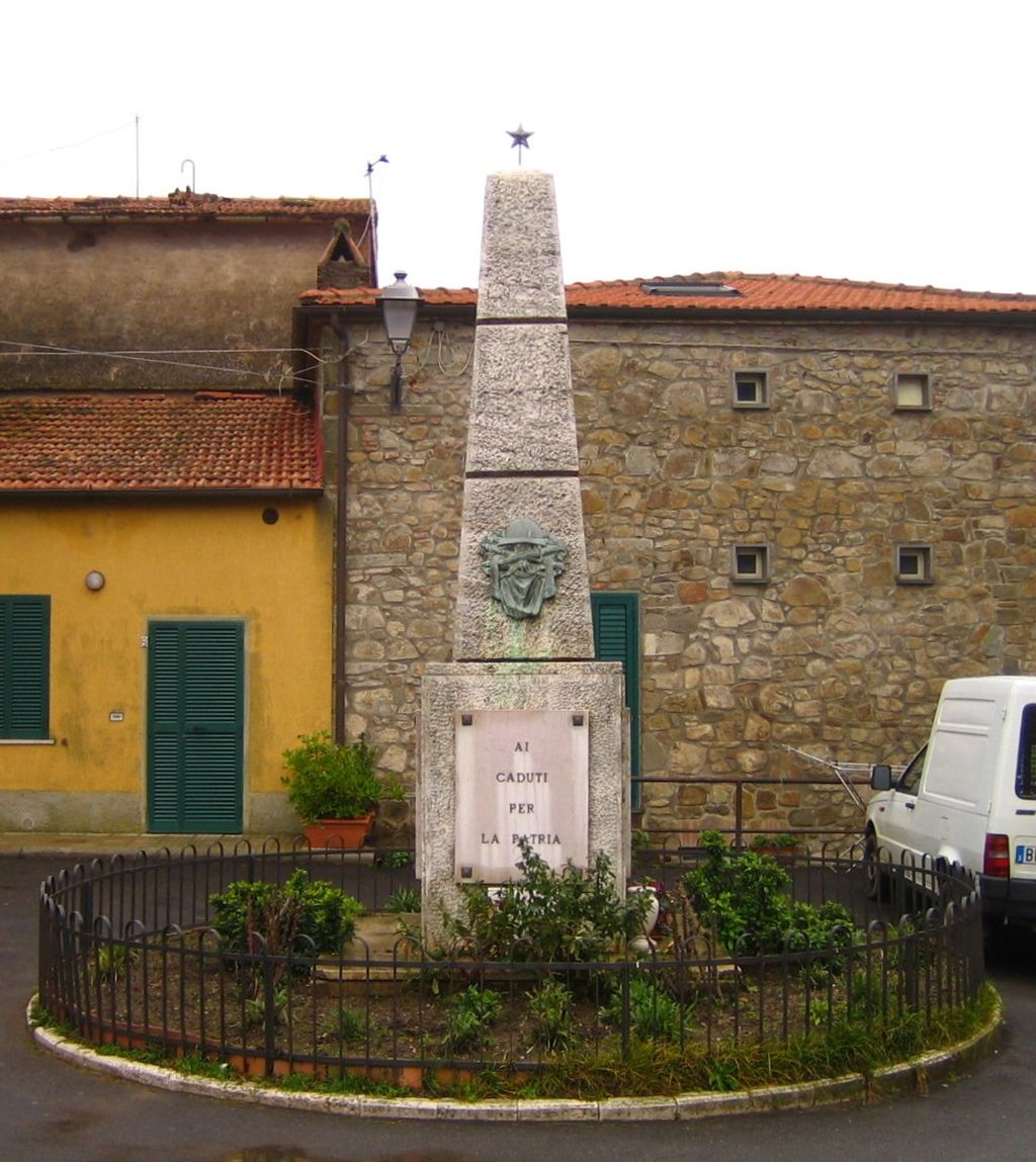 monumento ai caduti - ad obelisco di Faccendi Tolomeo (sec. XX)