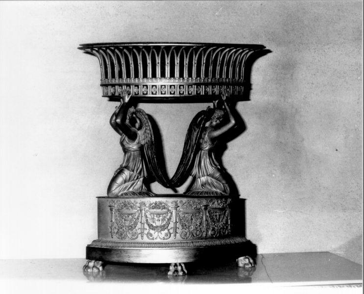 portavasi, serie - ambito francese (primo quarto sec. XIX)