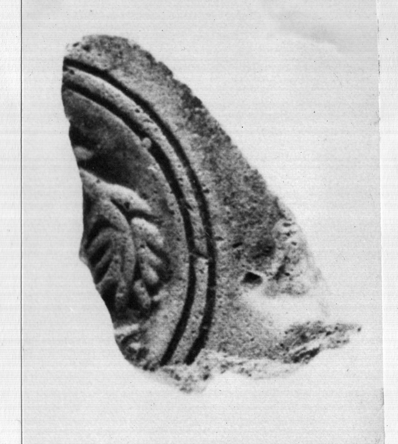 lucerna, Ponsich III B1, spalla, disco (II sec. d.C)