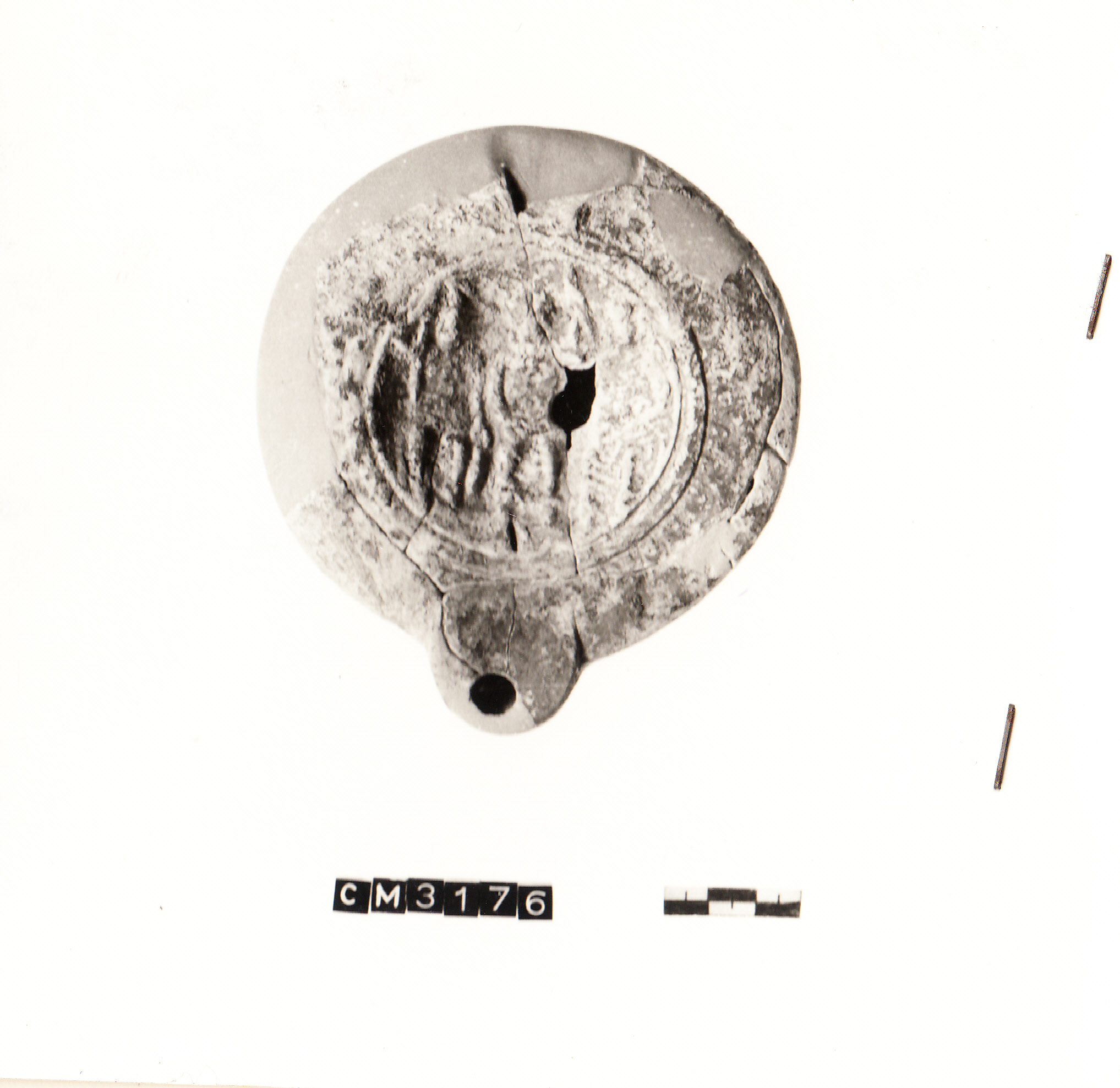 lucerna (almeno fino alla fine II d.C)