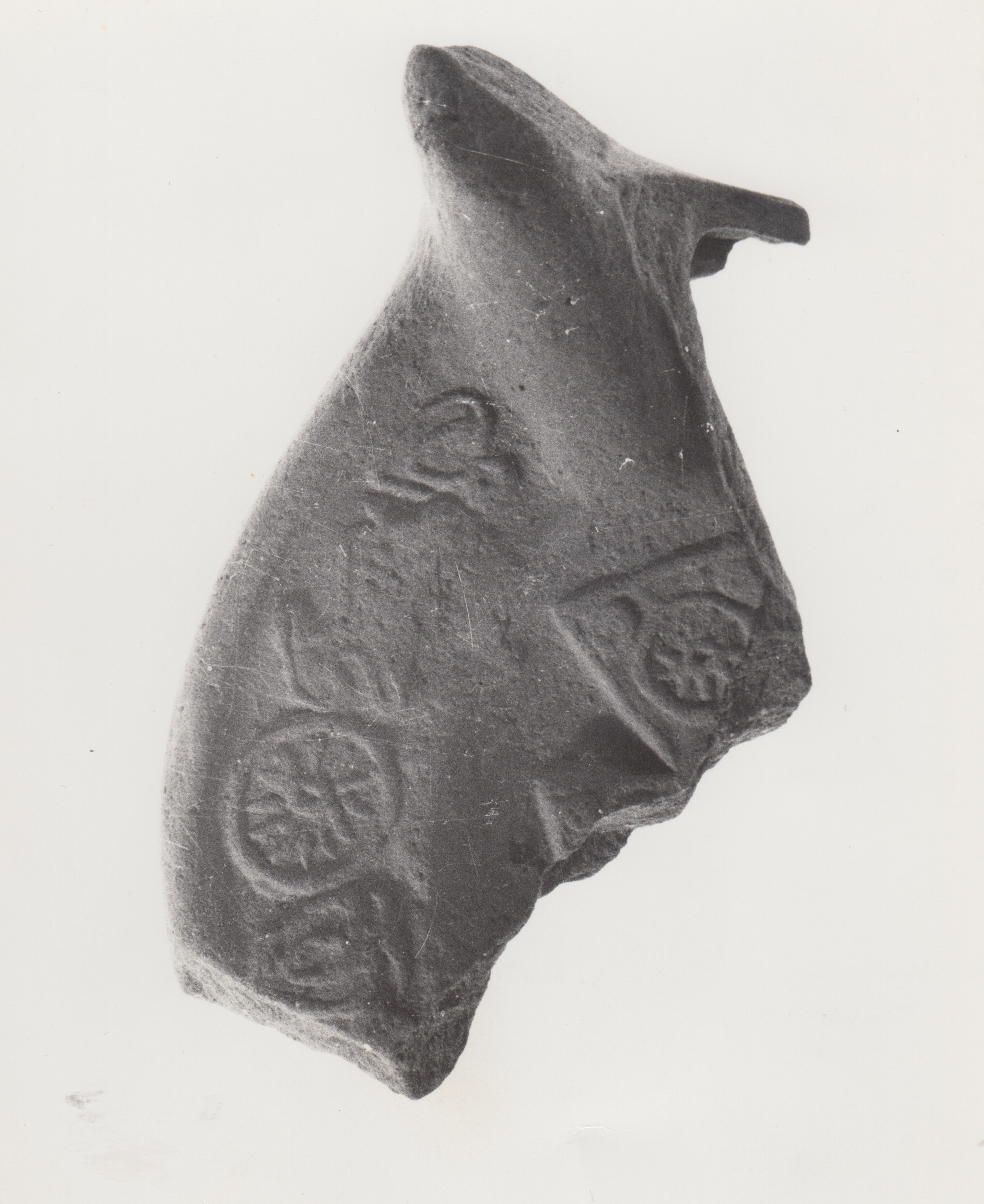 lucerna, Phol, tipo 1 (IV d.C)