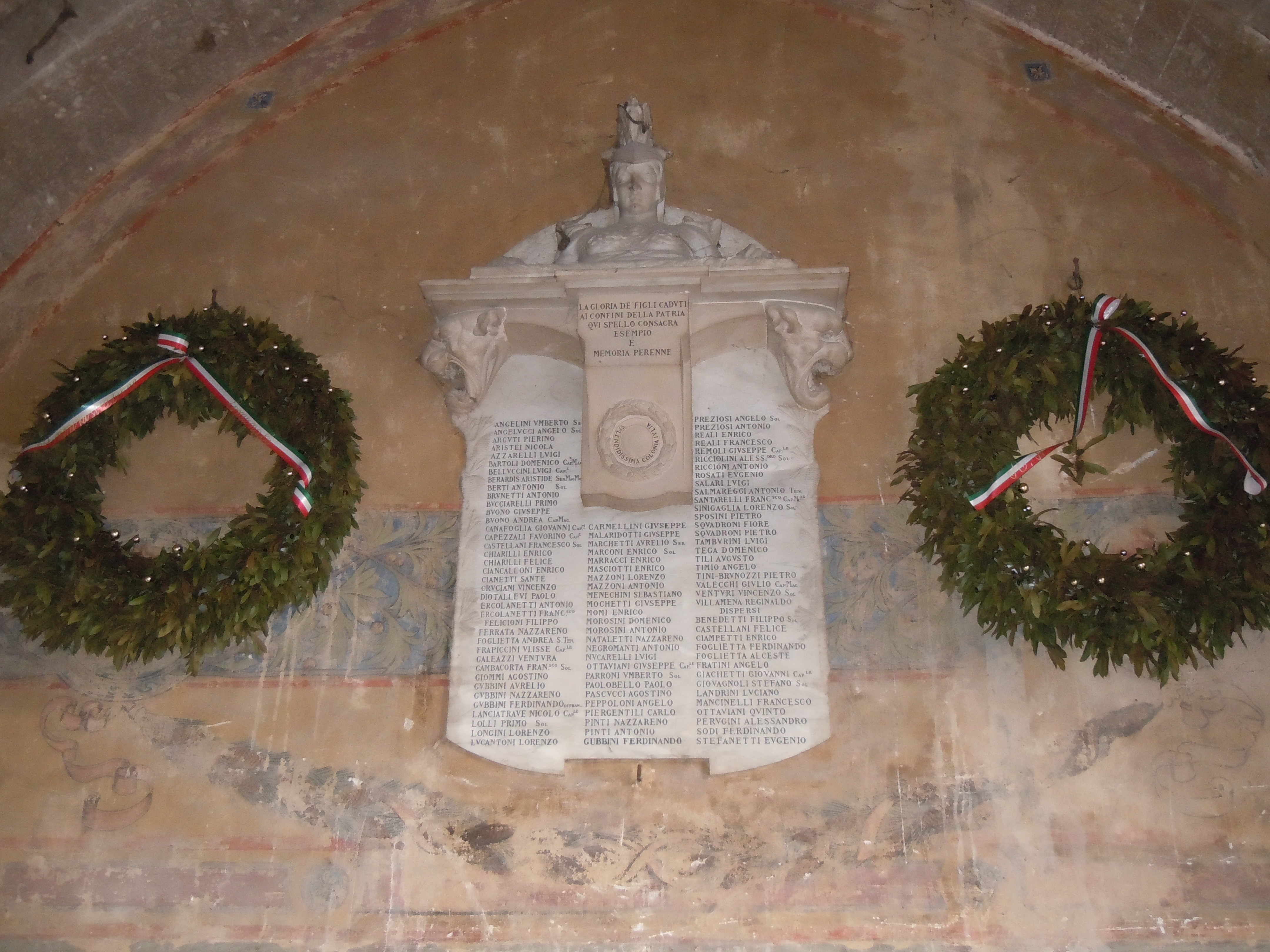 monumento ai caduti - a lapide di Crispoldi Benvenuto (attribuito) (XX)