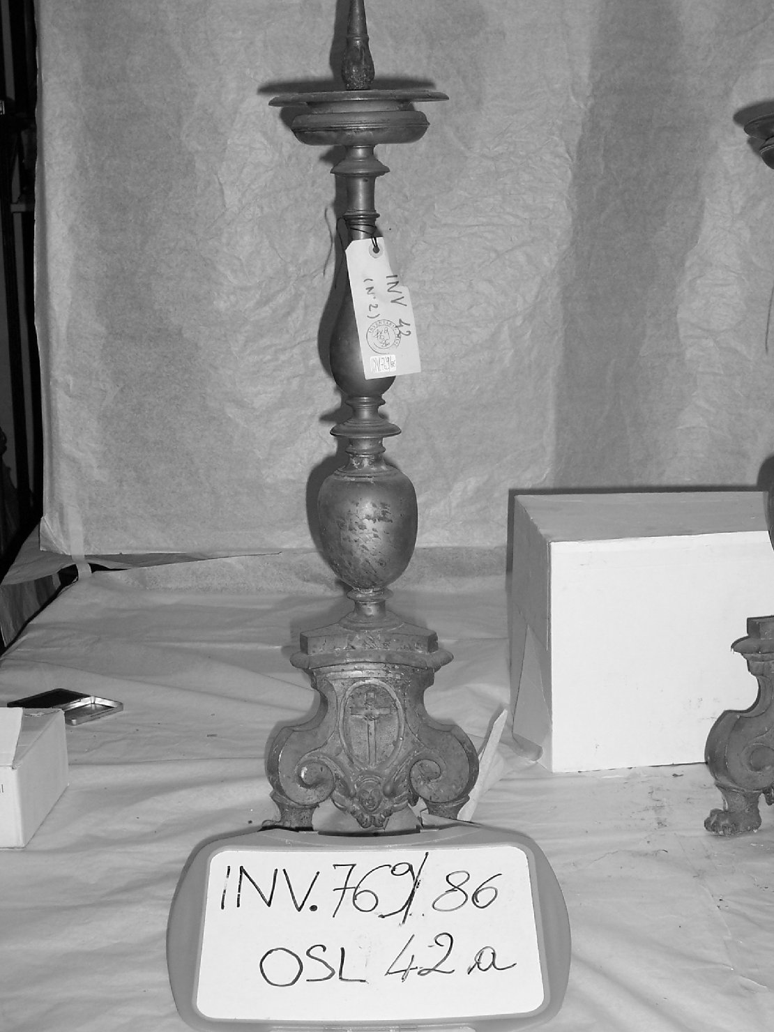 candeliere d'altare, elemento d'insieme - ambito lucchese (sec. XVIII)