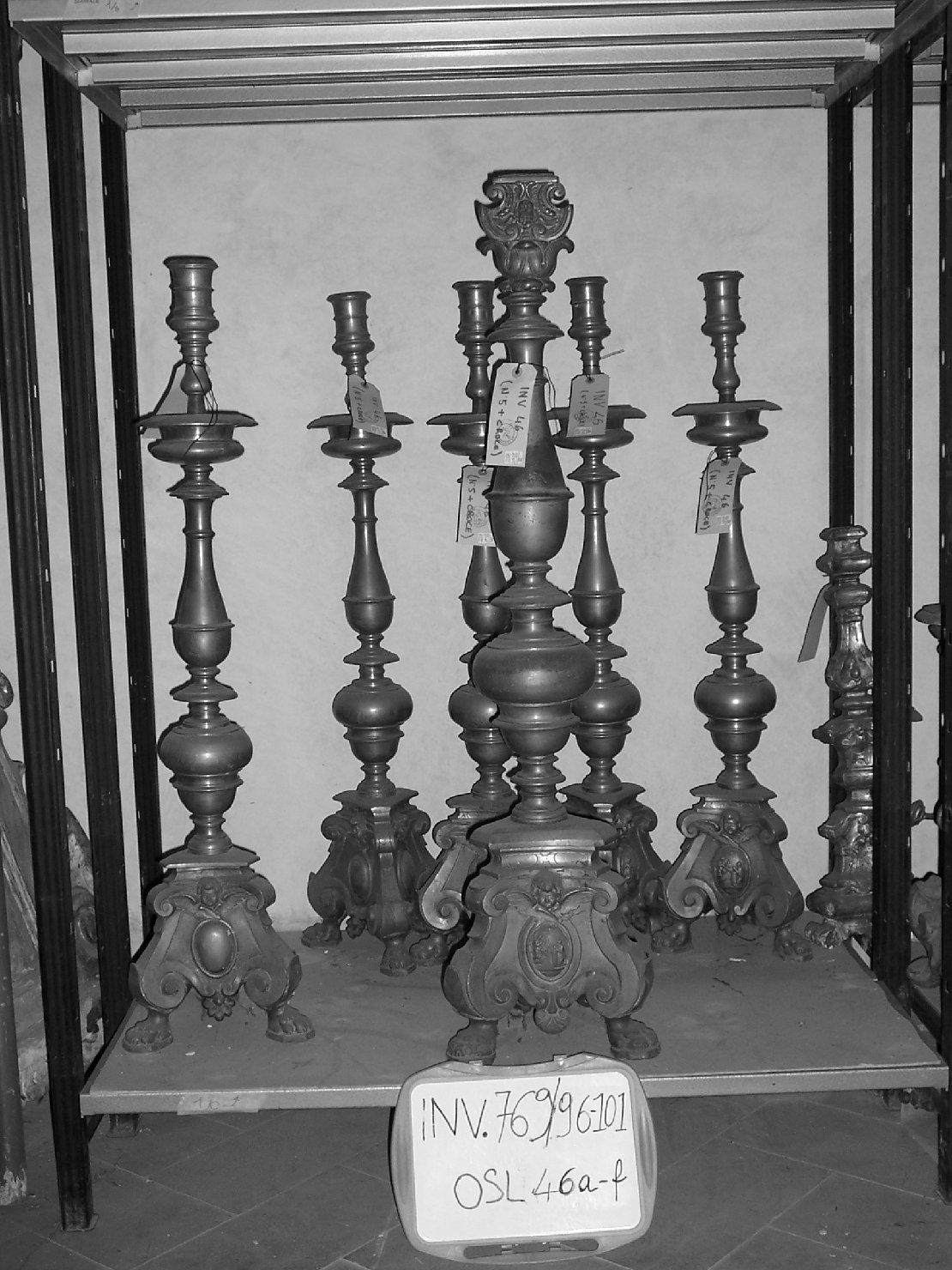 candeliere d'altare, elemento d'insieme - ambito lucchese (sec. XVII)