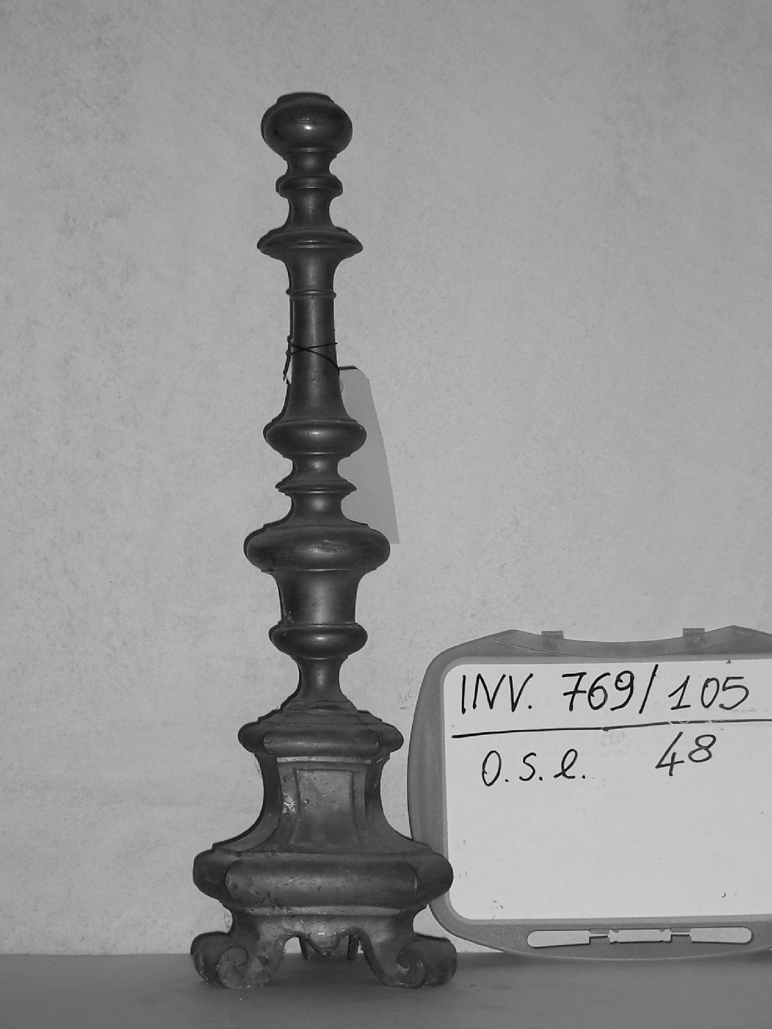 base per croce d'altare, elemento d'insieme - ambito lucchese (sec. XVIII)