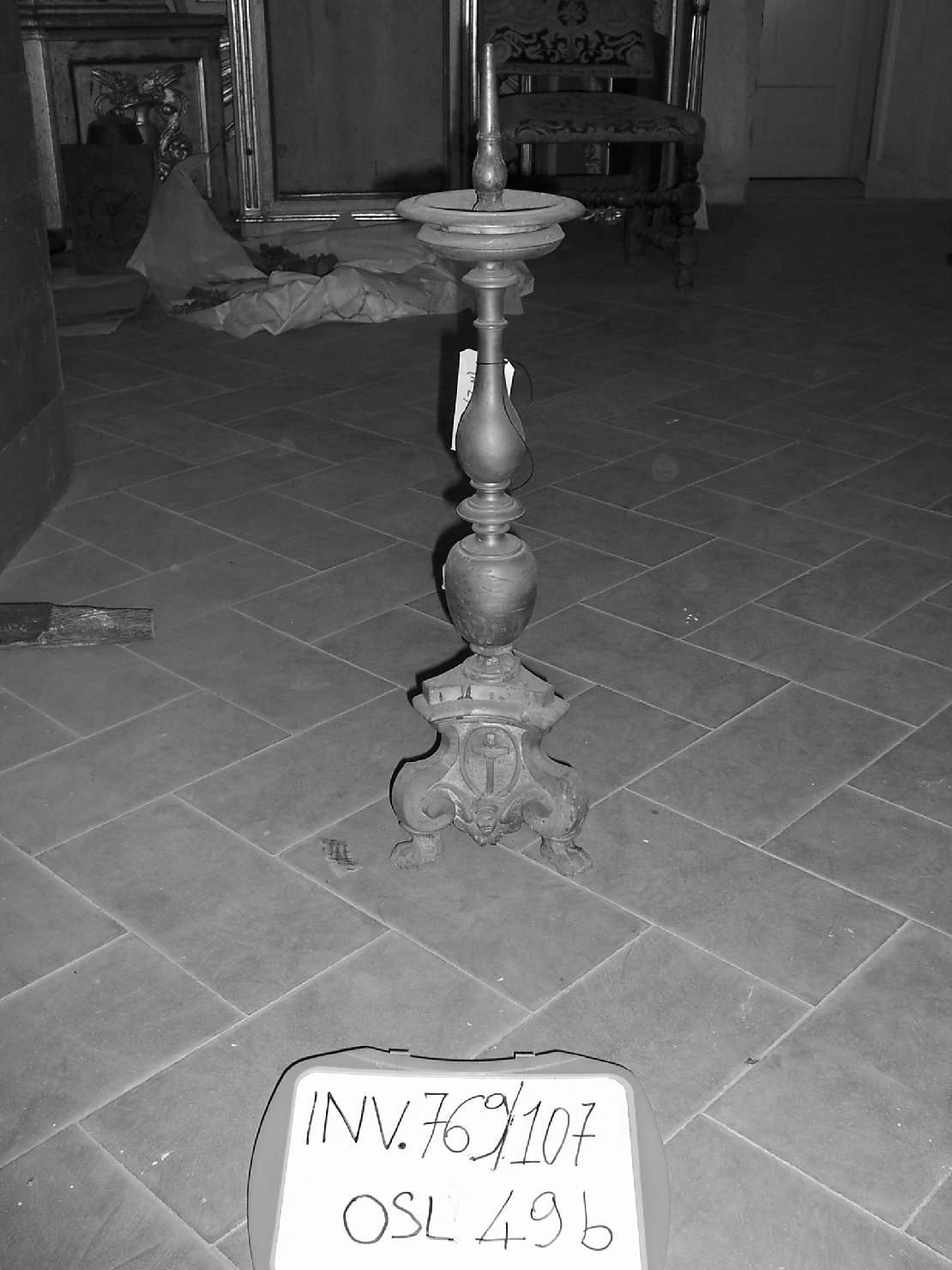 candeliere d'altare, elemento d'insieme - ambito lucchese (sec. XVIII)