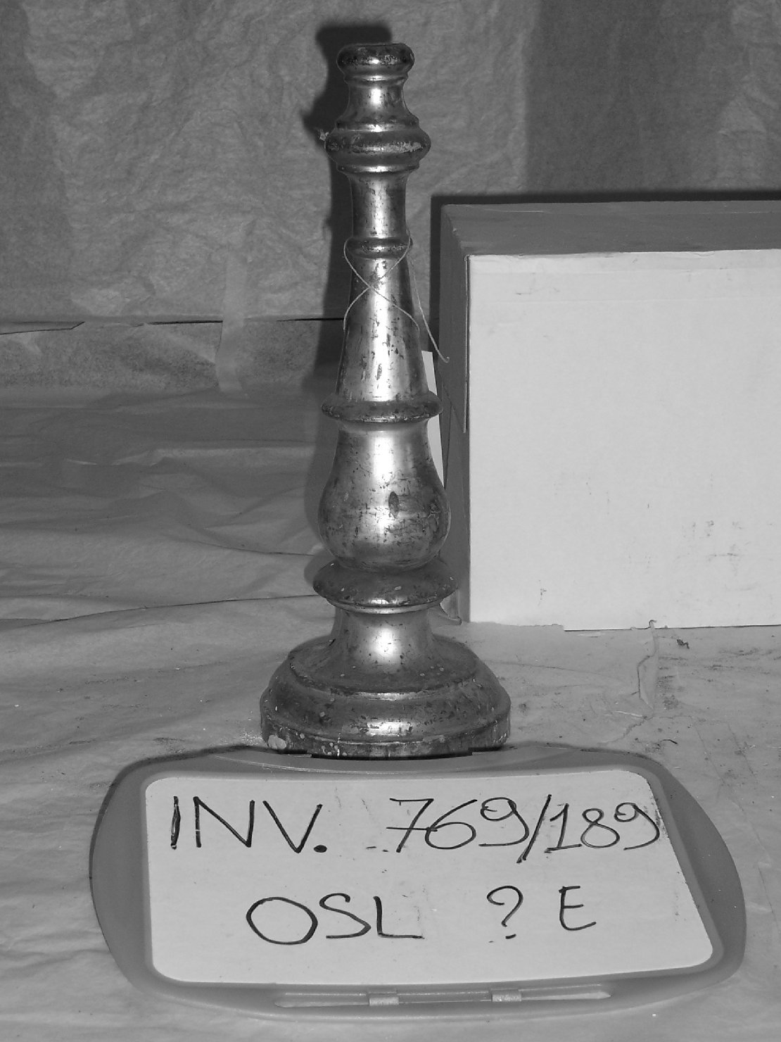 base per croce d'altare, frammento - ambito lucchese (sec. XVIII)