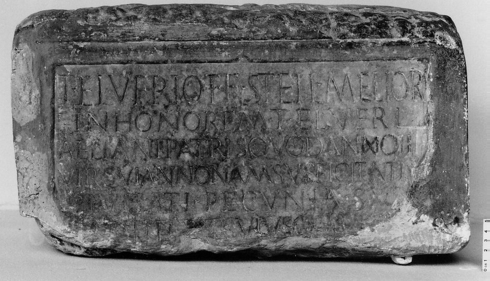 base, funeraria (III d.C)