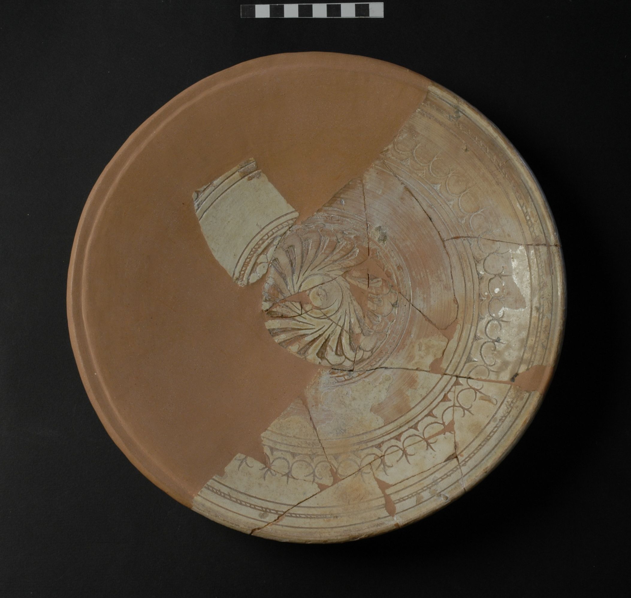 piatto, opera isolata - ambito toscano (secc. XVI/ XVII)