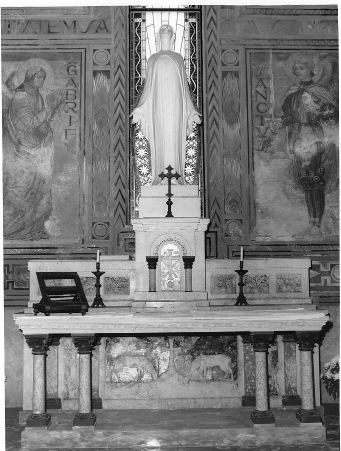 altare di Chemello Ferruccio, Industria Marmi Vicentini (sec. XX)