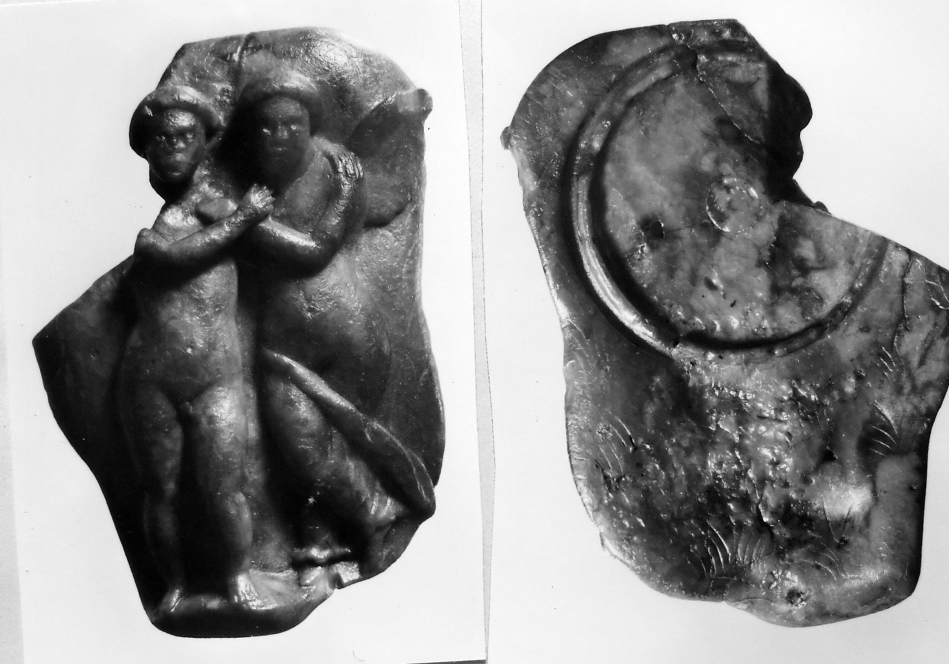 Amore e Psiche (scatola/ frammento, per specchio) (secc. I/ III d.C)